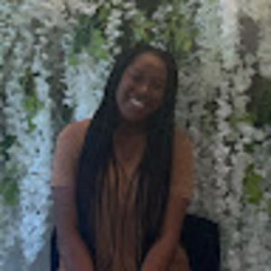 Meet your Posher, Mia